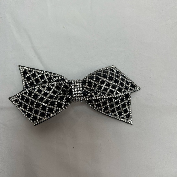 Black and Silver Bow Hair Clip - Picture 3 of 5